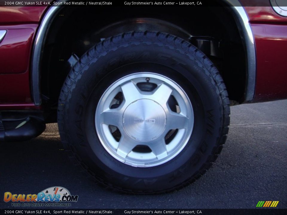 2004 GMC Yukon SLE 4x4 Sport Red Metallic / Neutral/Shale Photo #27