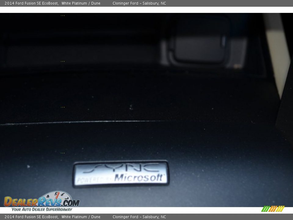 2014 Ford Fusion SE EcoBoost White Platinum / Dune Photo #19