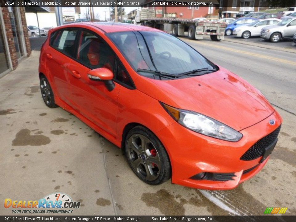 Front 3/4 View of 2014 Ford Fiesta ST Hatchback Photo #3