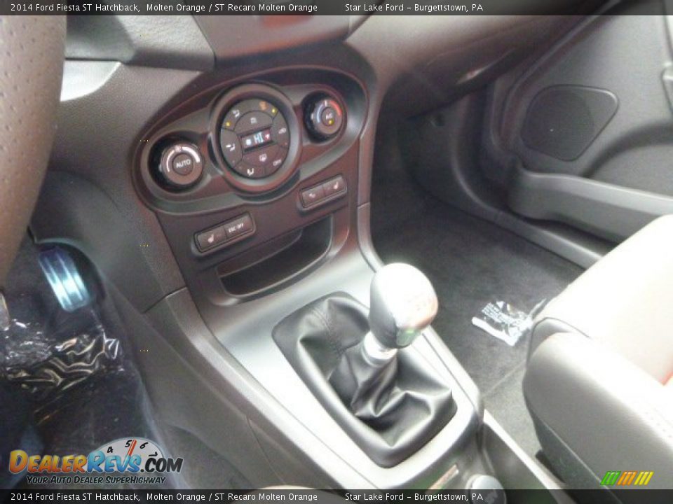 2014 Ford Fiesta ST Hatchback Shifter Photo #15