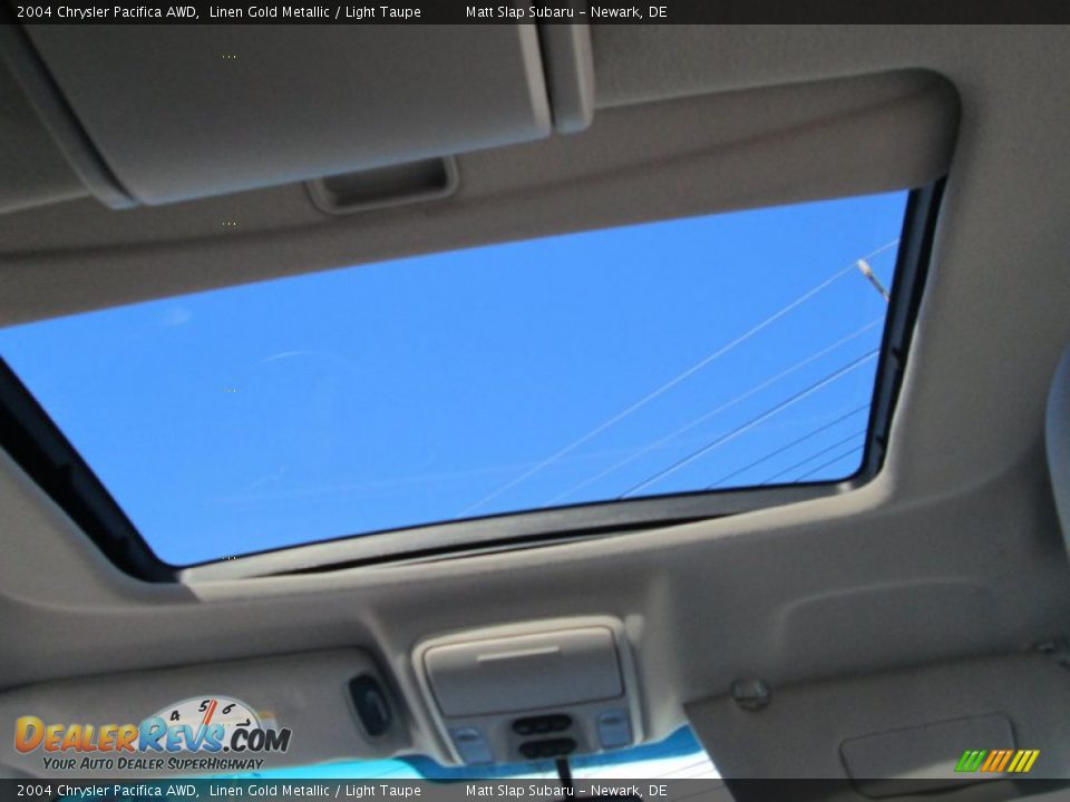 2004 Chrysler Pacifica AWD Linen Gold Metallic / Light Taupe Photo #19