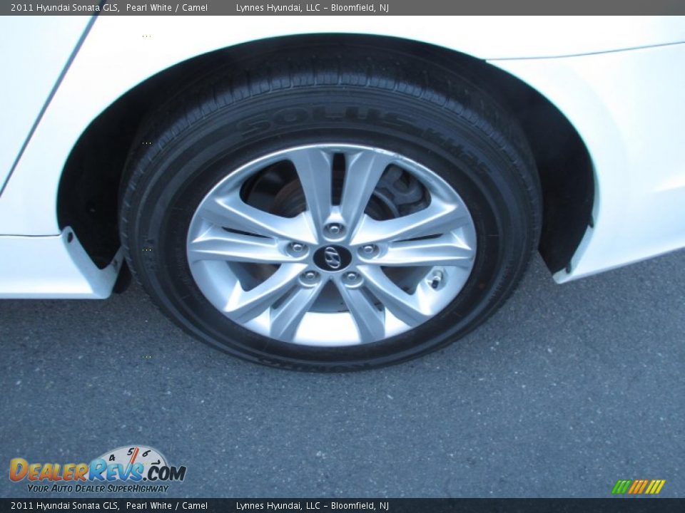 2011 Hyundai Sonata GLS Pearl White / Camel Photo #4