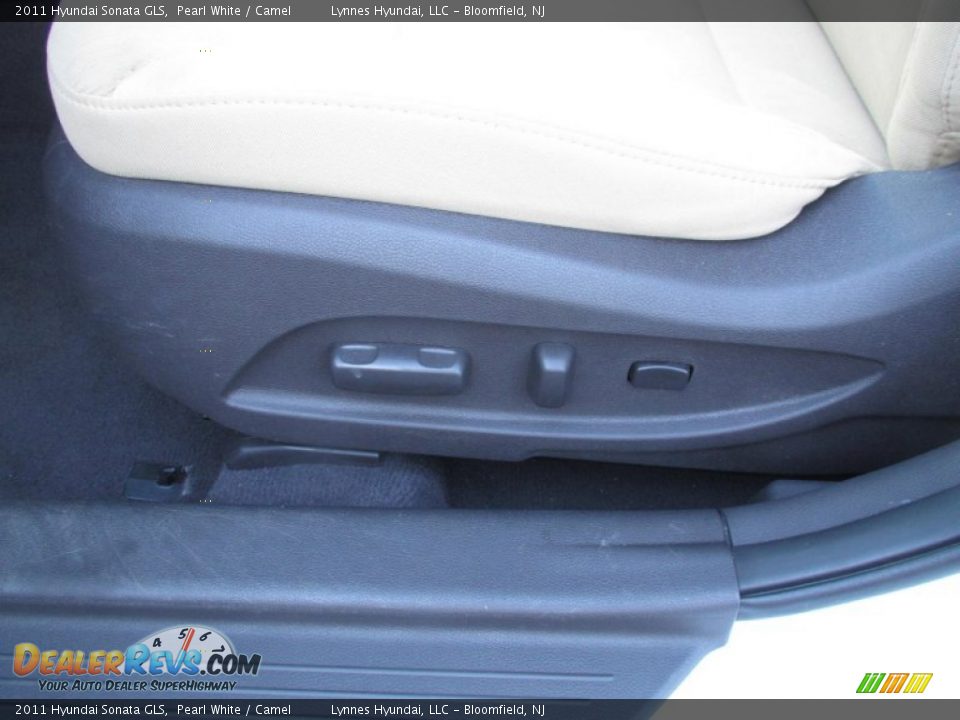 2011 Hyundai Sonata GLS Pearl White / Camel Photo #9