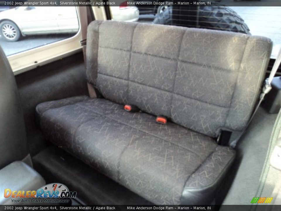 2002 Jeep Wrangler Sport 4x4 Silverstone Metallic / Agate Black Photo #8