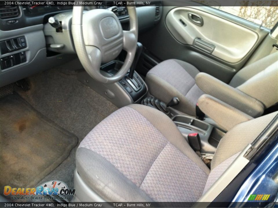 2004 Chevrolet Tracker 4WD Indigo Blue / Medium Gray Photo #10