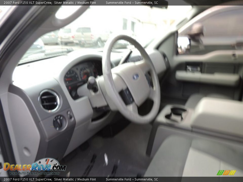 2007 Ford F150 XLT SuperCrew Silver Metallic / Medium Flint Photo #4