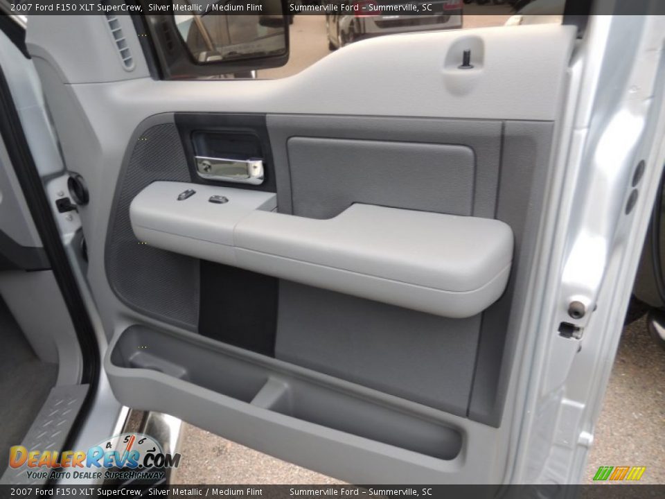 2007 Ford F150 XLT SuperCrew Silver Metallic / Medium Flint Photo #10