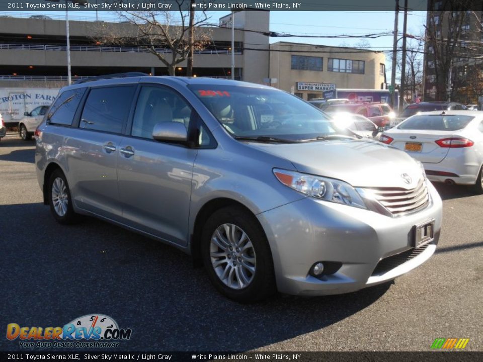 2011 Toyota Sienna XLE Silver Sky Metallic / Light Gray Photo #1