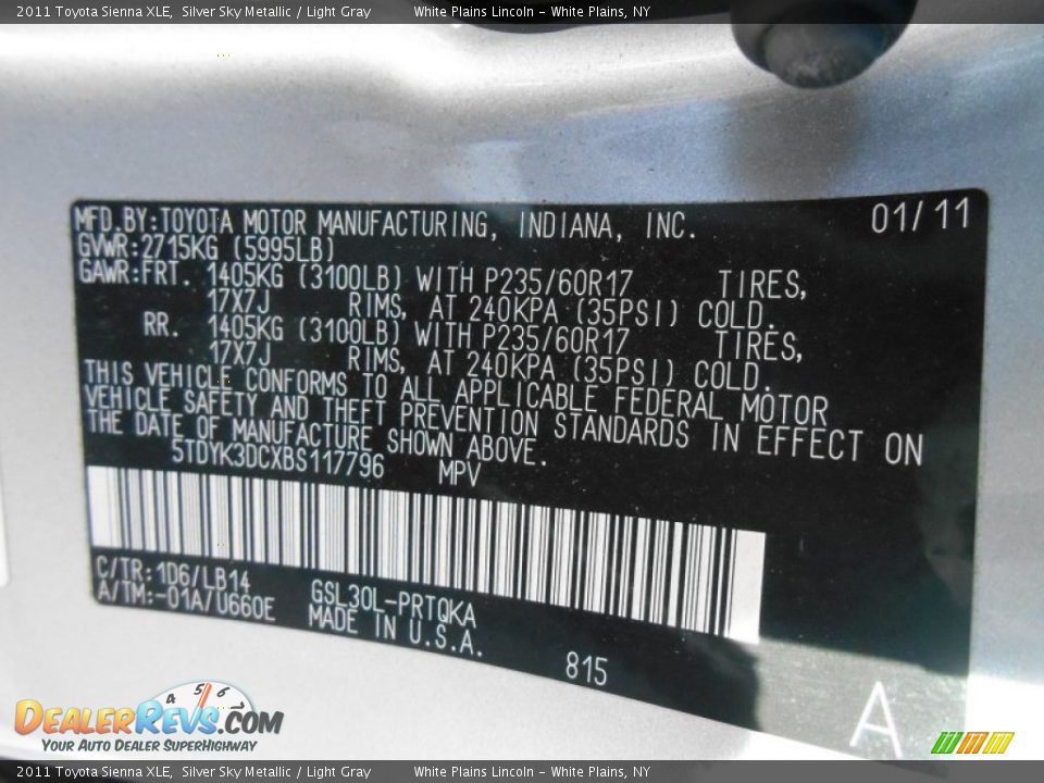 2011 Toyota Sienna XLE Silver Sky Metallic / Light Gray Photo #23
