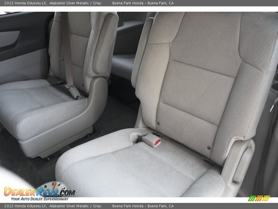 2013 Honda Odyssey LX Alabaster Silver Metallic / Gray Photo #12