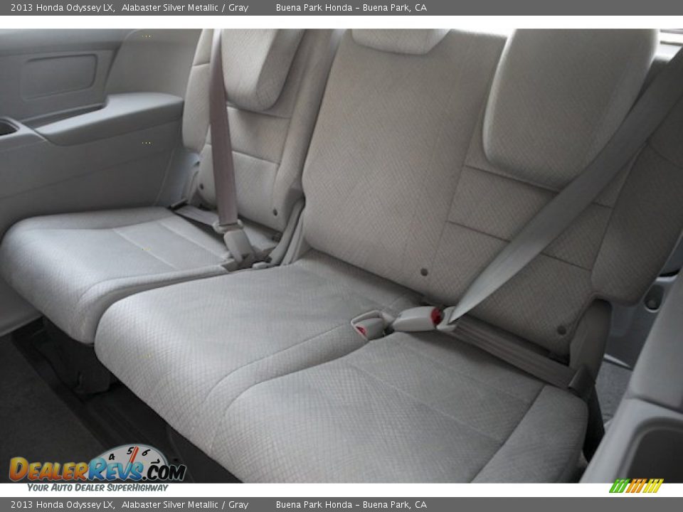 2013 Honda Odyssey LX Alabaster Silver Metallic / Gray Photo #13