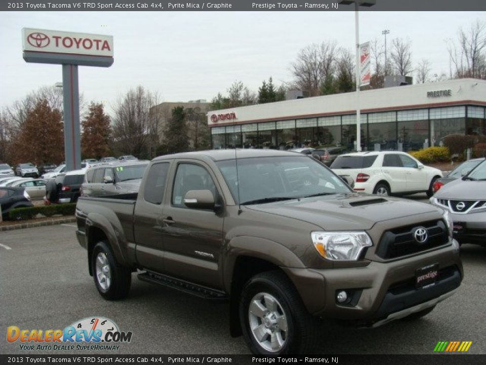 2013 Toyota Tacoma V6 TRD Sport Access Cab 4x4 Pyrite Mica / Graphite Photo #1