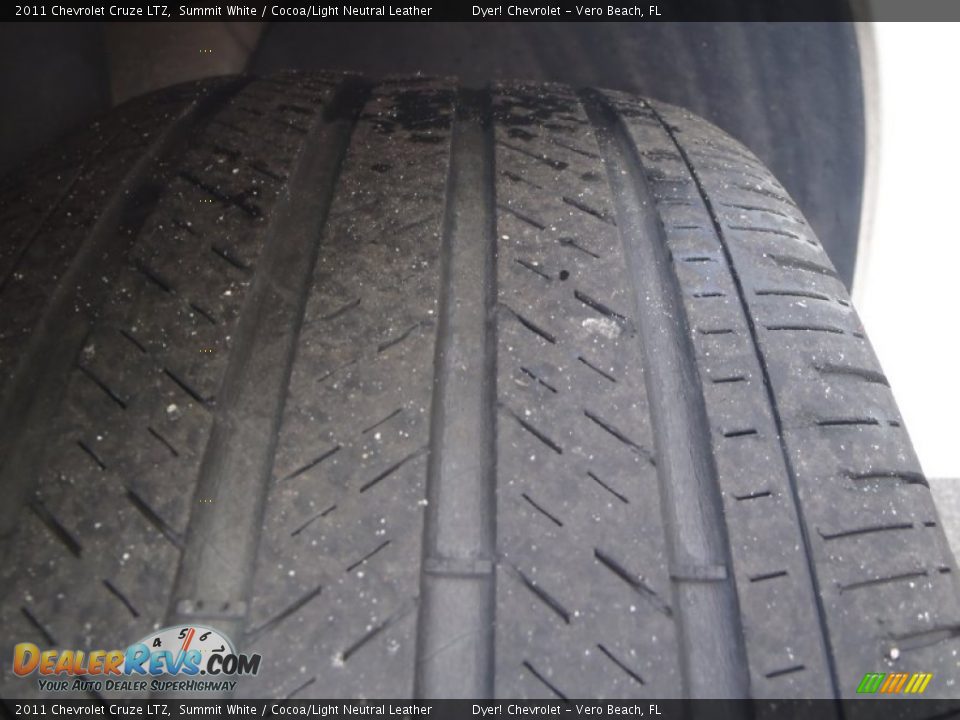 2011 Chevrolet Cruze LTZ Summit White / Cocoa/Light Neutral Leather Photo #8