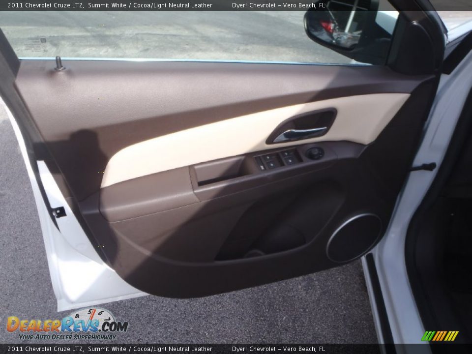 2011 Chevrolet Cruze LTZ Summit White / Cocoa/Light Neutral Leather Photo #10