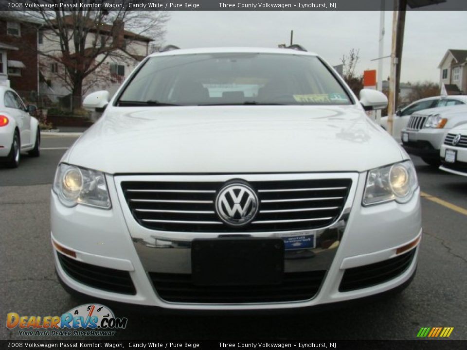 2008 Volkswagen Passat Komfort Wagon Candy White / Pure Beige Photo #2