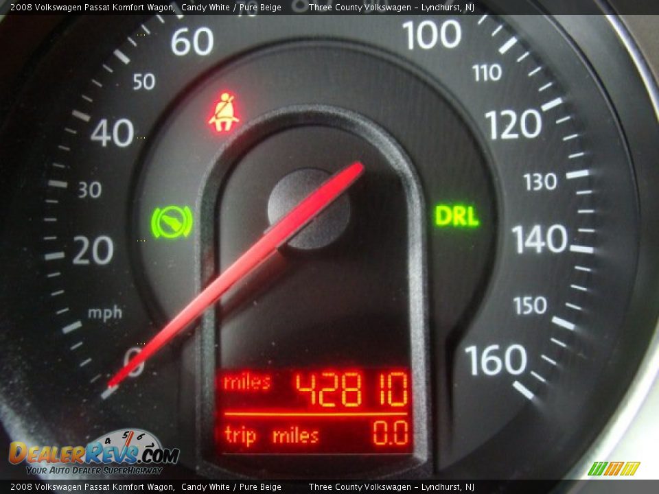 2008 Volkswagen Passat Komfort Wagon Candy White / Pure Beige Photo #9