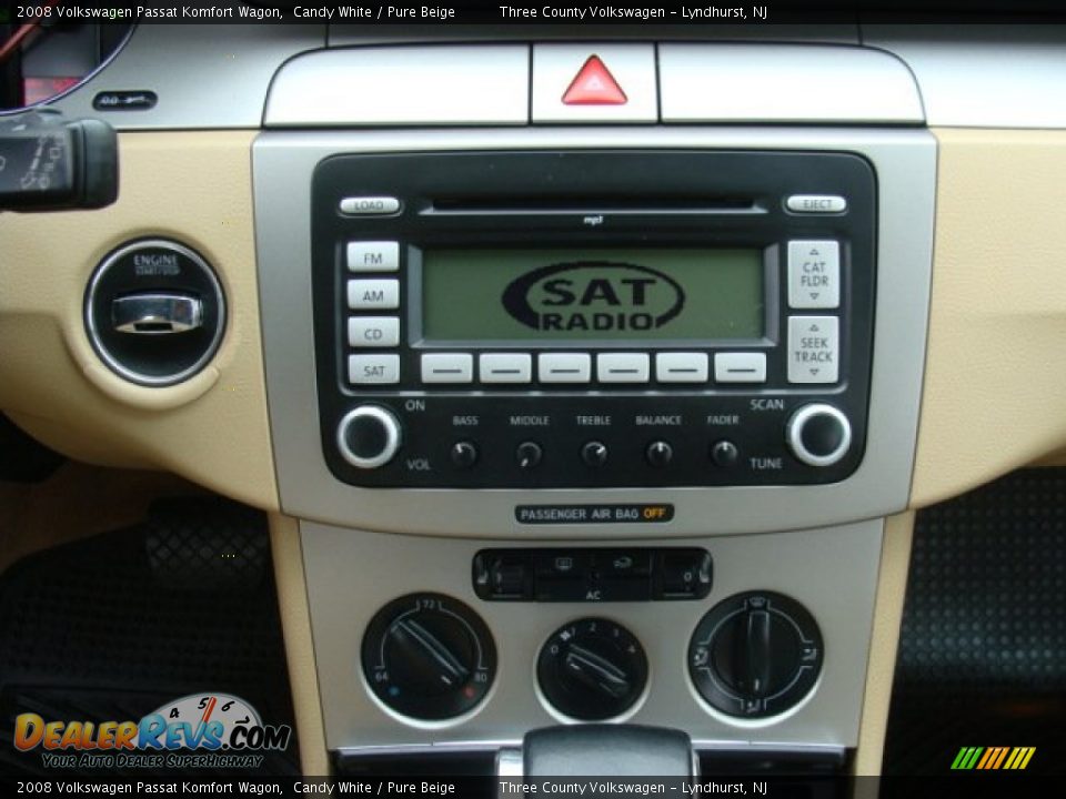 2008 Volkswagen Passat Komfort Wagon Candy White / Pure Beige Photo #10