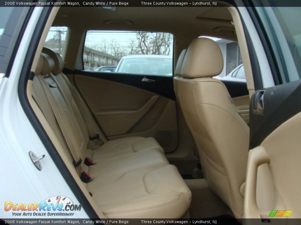 2008 Volkswagen Passat Komfort Wagon Candy White / Pure Beige Photo #12