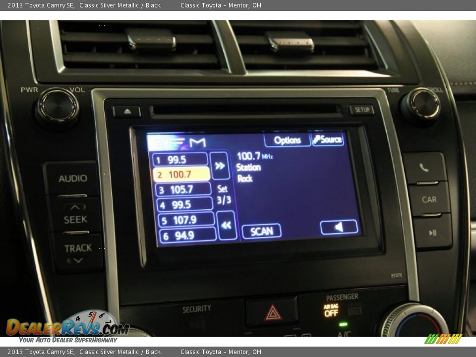 2013 Toyota Camry SE Classic Silver Metallic / Black Photo #9