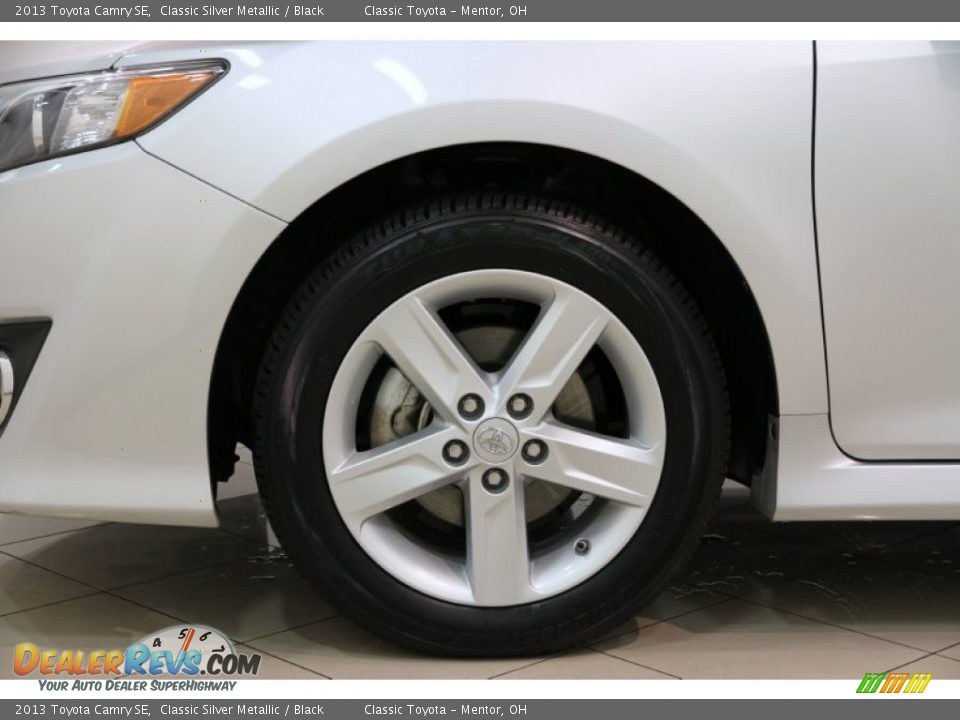2013 Toyota Camry SE Classic Silver Metallic / Black Photo #20