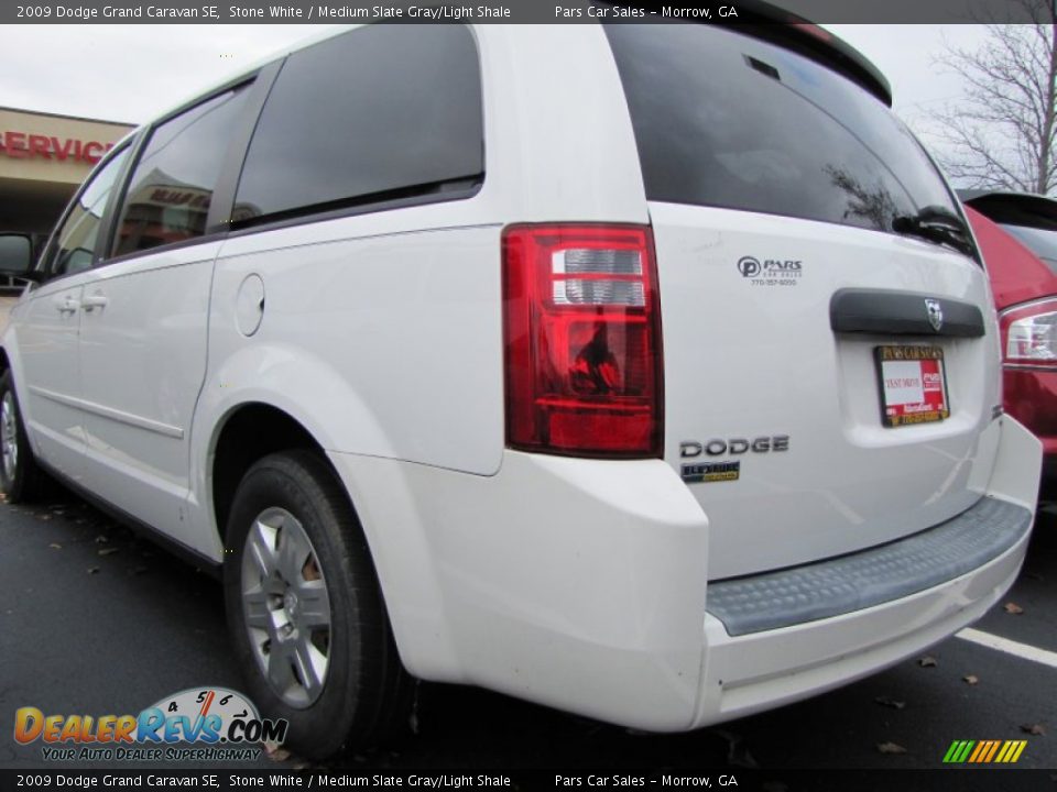 2009 Dodge Grand Caravan SE Stone White / Medium Slate Gray/Light Shale Photo #2