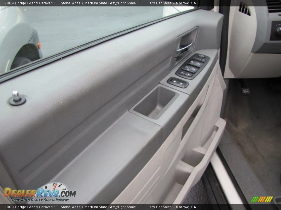 2009 Dodge Grand Caravan SE Stone White / Medium Slate Gray/Light Shale Photo #7