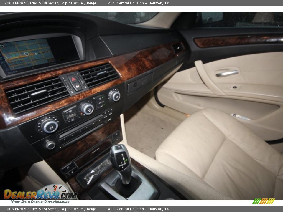 2008 BMW 5 Series 528i Sedan Alpine White / Beige Photo #14