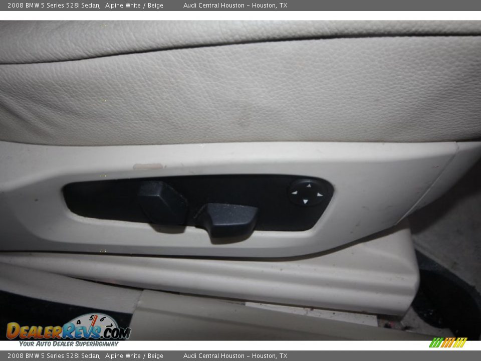 2008 BMW 5 Series 528i Sedan Alpine White / Beige Photo #33
