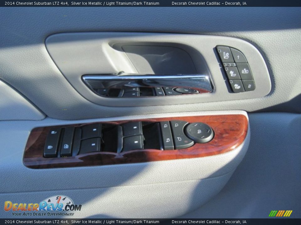 2014 Chevrolet Suburban LTZ 4x4 Silver Ice Metallic / Light Titanium/Dark Titanium Photo #10