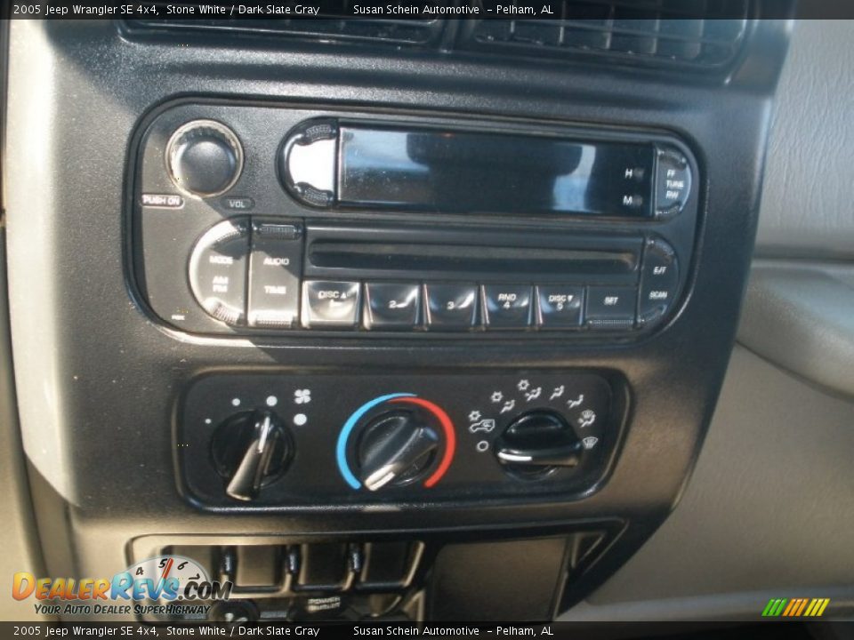 2005 Jeep Wrangler SE 4x4 Stone White / Dark Slate Gray Photo #12