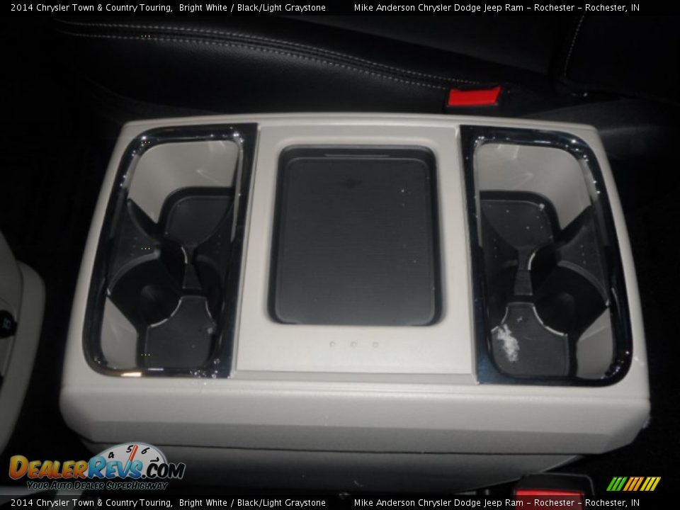2014 Chrysler Town & Country Touring Bright White / Black/Light Graystone Photo #10