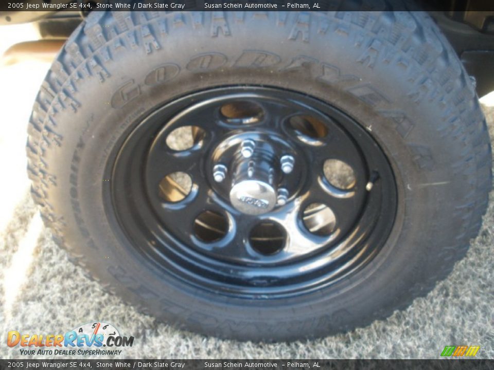 2005 Jeep Wrangler SE 4x4 Stone White / Dark Slate Gray Photo #19
