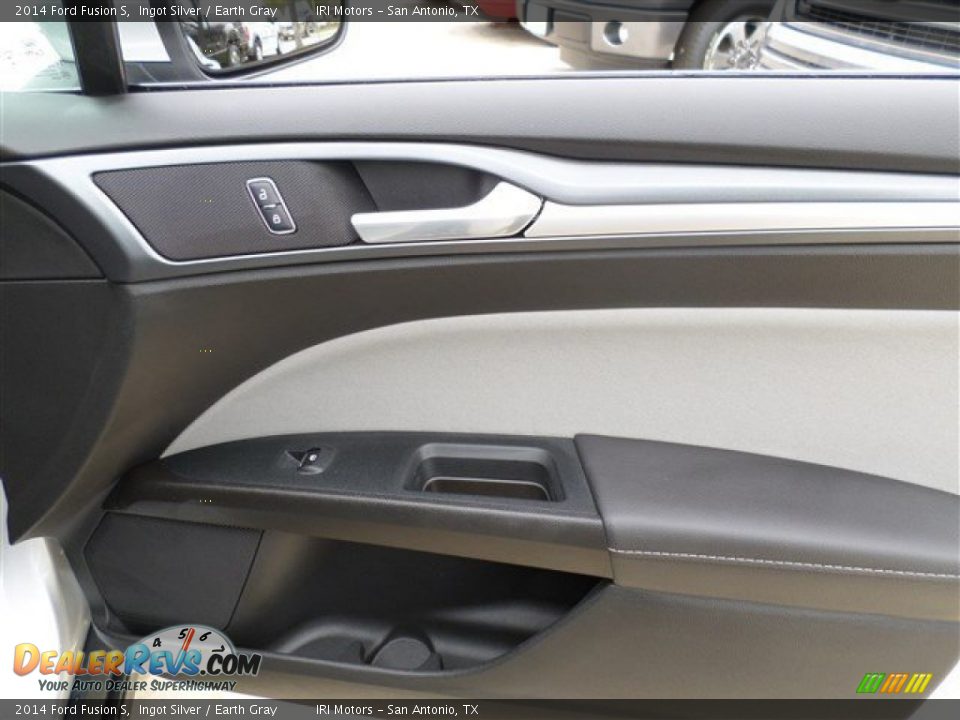 2014 Ford Fusion S Ingot Silver / Earth Gray Photo #10