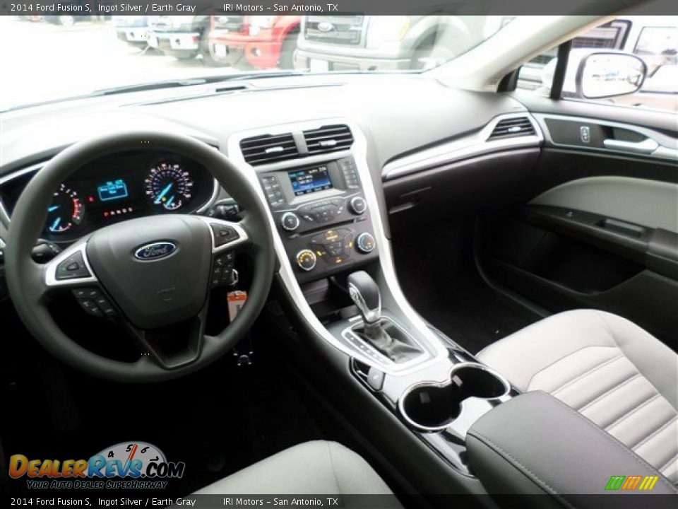 2014 Ford Fusion S Ingot Silver / Earth Gray Photo #16