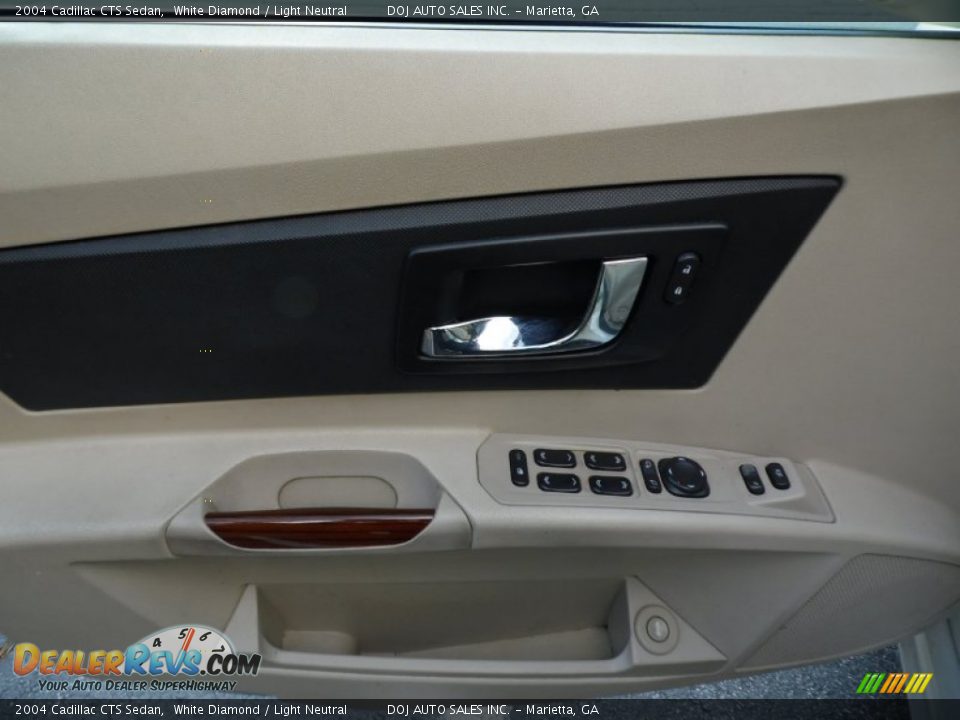 2004 Cadillac CTS Sedan White Diamond / Light Neutral Photo #23