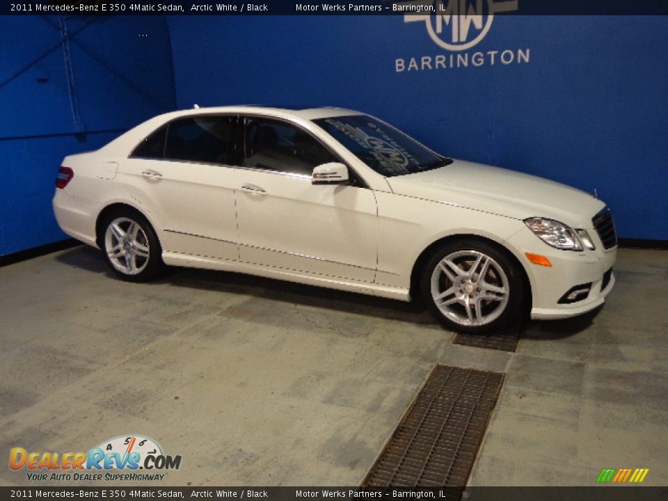 2011 Mercedes-Benz E 350 4Matic Sedan Arctic White / Black Photo #4