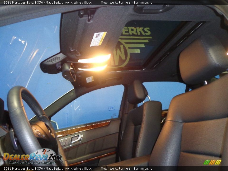 2011 Mercedes-Benz E 350 4Matic Sedan Arctic White / Black Photo #22