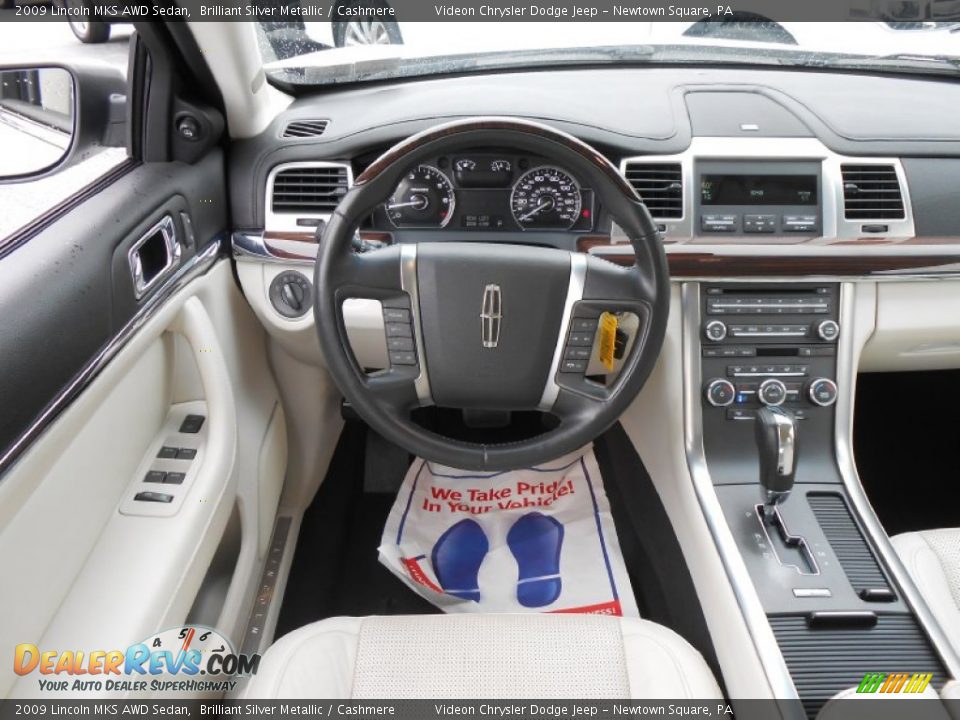 2009 Lincoln MKS AWD Sedan Brilliant Silver Metallic / Cashmere Photo #19