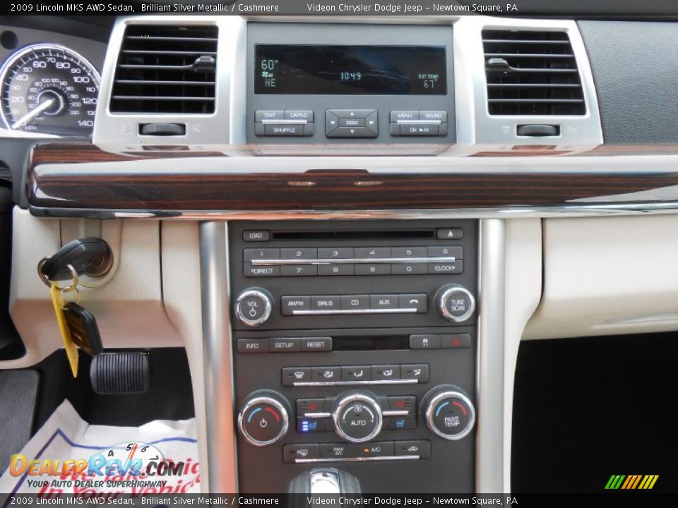2009 Lincoln MKS AWD Sedan Brilliant Silver Metallic / Cashmere Photo #23