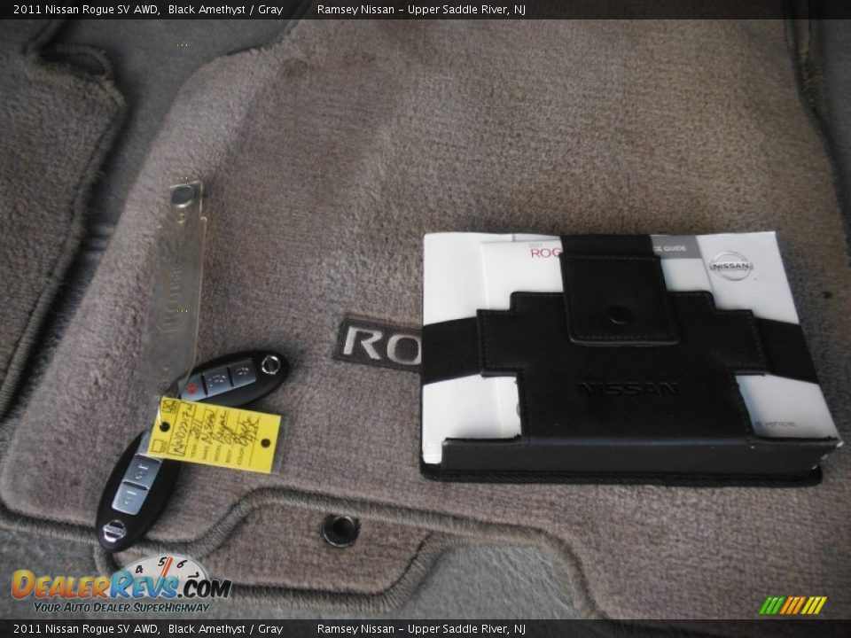 2011 Nissan Rogue SV AWD Black Amethyst / Gray Photo #18