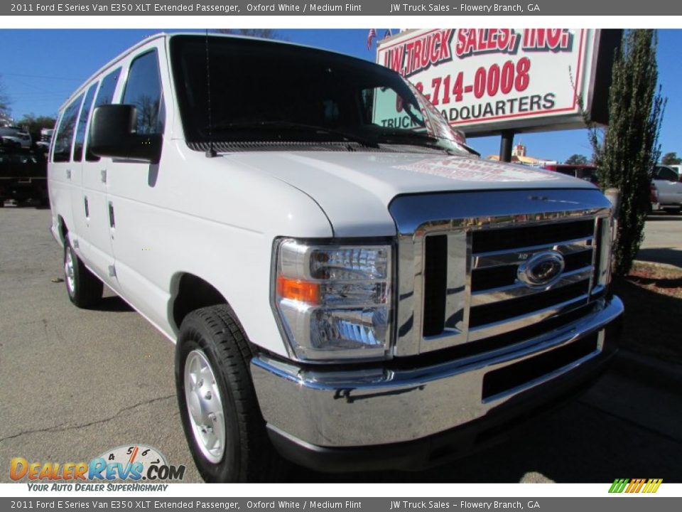 2011 Ford E Series Van E350 XLT Extended Passenger Oxford White / Medium Flint Photo #12