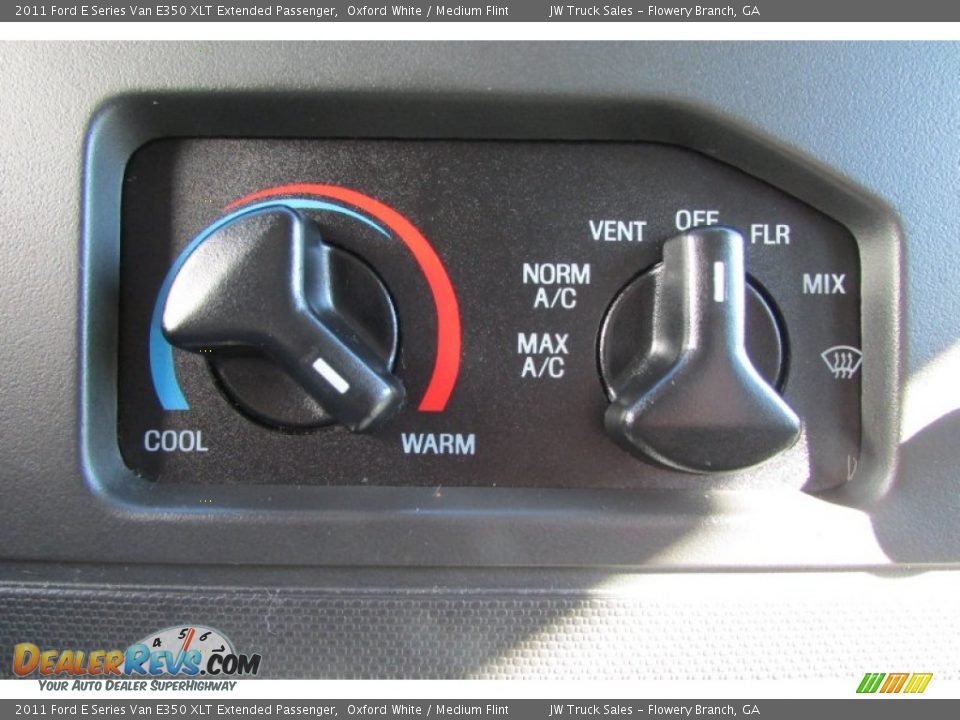 2011 Ford E Series Van E350 XLT Extended Passenger Oxford White / Medium Flint Photo #33