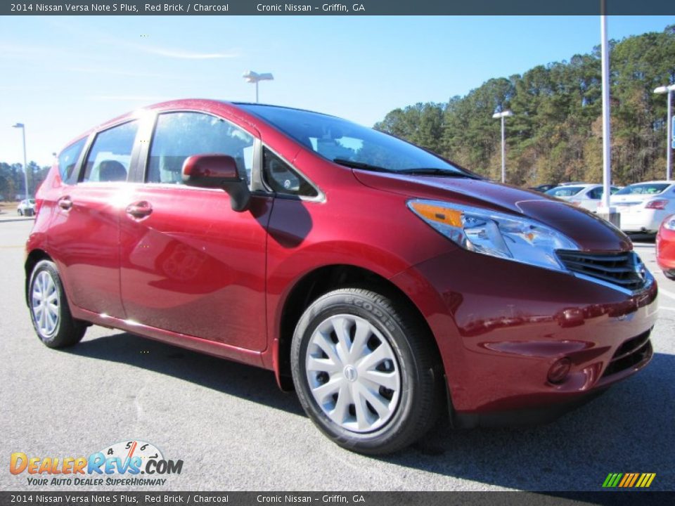 2014 Nissan Versa Note S Plus Red Brick / Charcoal Photo #6