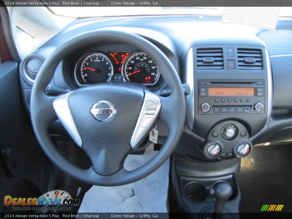 2014 Nissan Versa Note S Plus Red Brick / Charcoal Photo #11