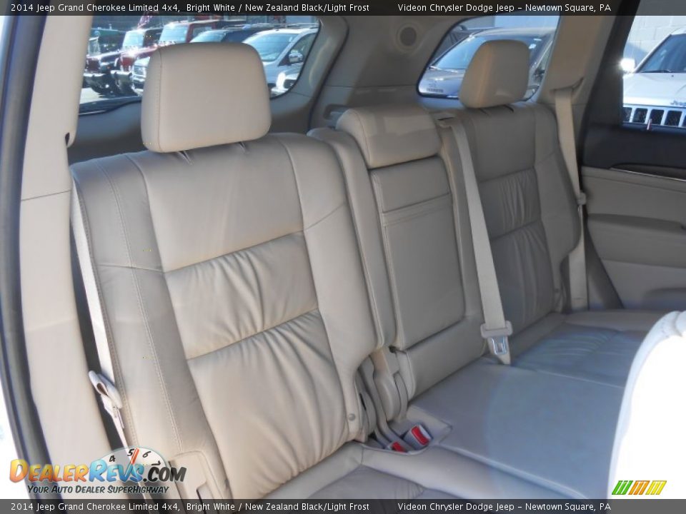 2014 Jeep Grand Cherokee Limited 4x4 Bright White / New Zealand Black/Light Frost Photo #15