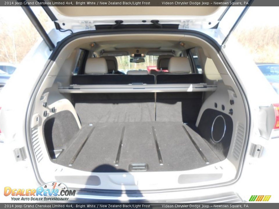 2014 Jeep Grand Cherokee Limited 4x4 Bright White / New Zealand Black/Light Frost Photo #16