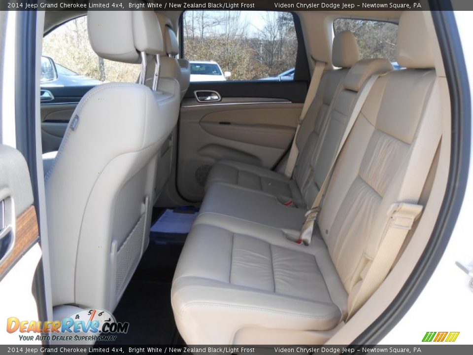 2014 Jeep Grand Cherokee Limited 4x4 Bright White / New Zealand Black/Light Frost Photo #17