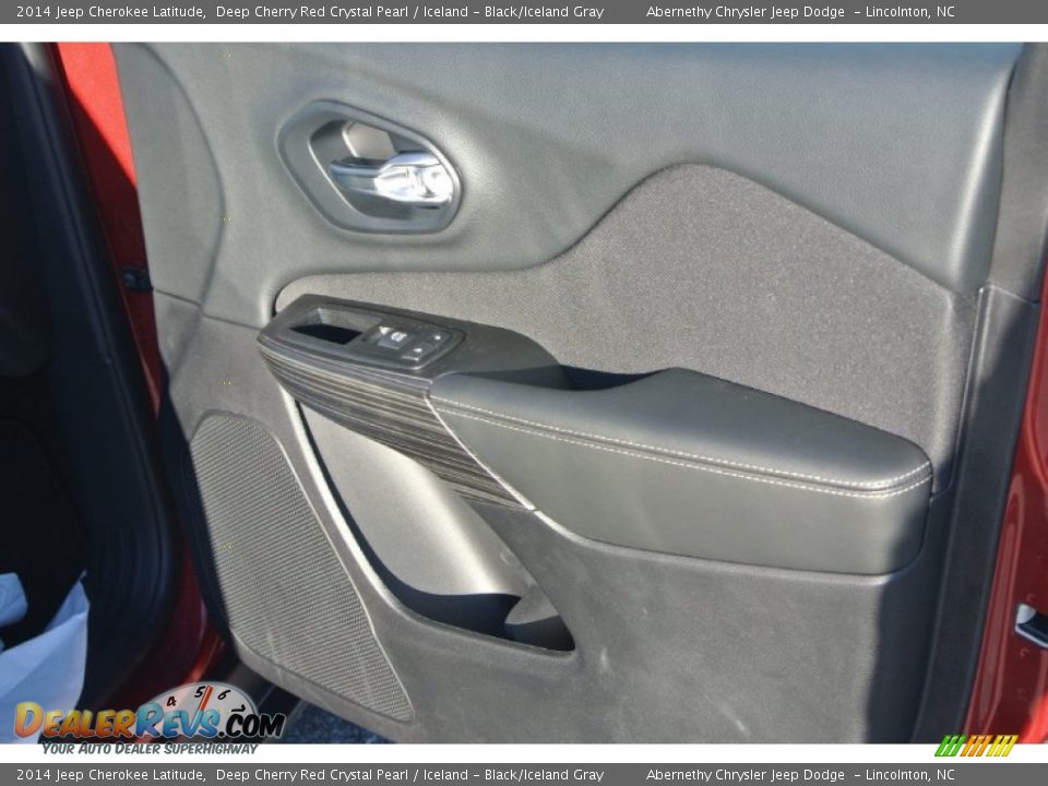 2014 Jeep Cherokee Latitude Deep Cherry Red Crystal Pearl / Iceland - Black/Iceland Gray Photo #18