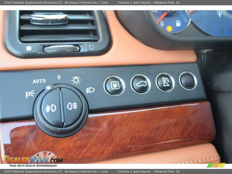 Controls of 2006 Maserati Quattroporte Executive GT Photo #15