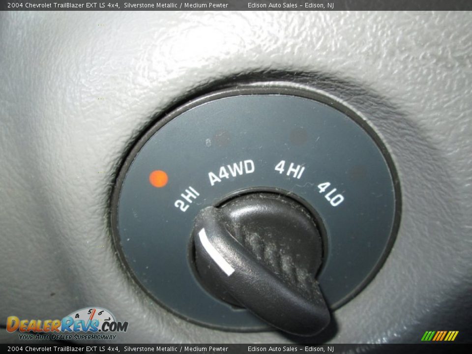 2004 Chevrolet TrailBlazer EXT LS 4x4 Silverstone Metallic / Medium Pewter Photo #23
